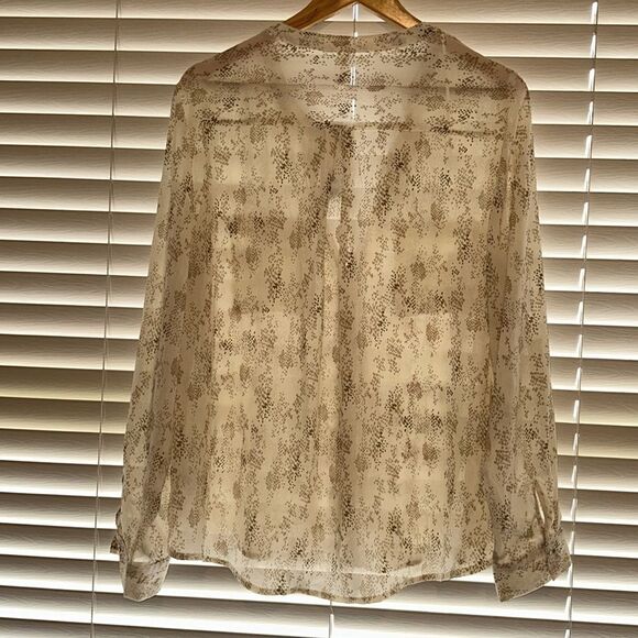 &me 14 Python Snake Print V Neck Button Down Sheer Career Blouse - Picture 2 of 10
